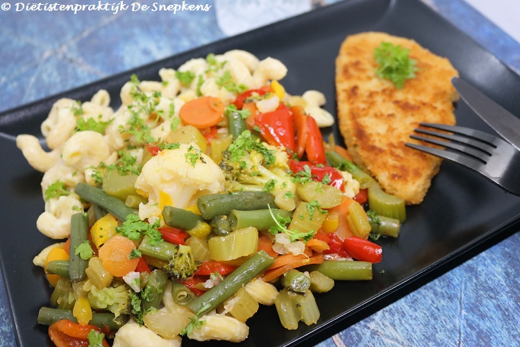 Diëtistenpraktijk De Snepkens - Macaroni met vegetarische schnitzel