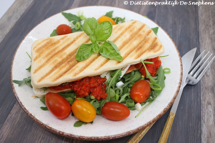 panini smeltkaas paprikasaus