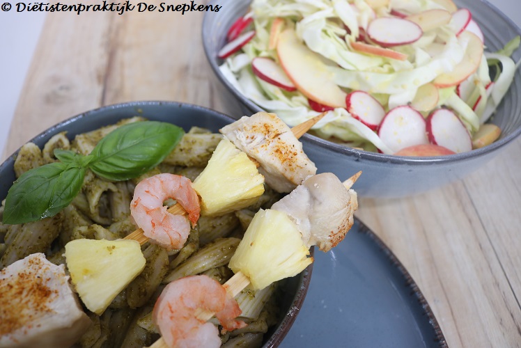 spitskoolslaatje kip-scampi hawaii brochette